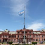 Reservas argentinas caem para US$ 28 bilhões em 2023