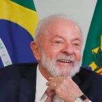 Lula recebe alta e deixa hospital depois de 3 dias